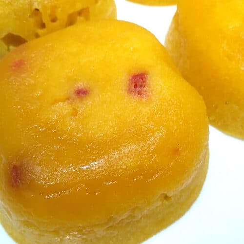 make 'Eggless Mango Cupcakes', a very delectable muffin recipe